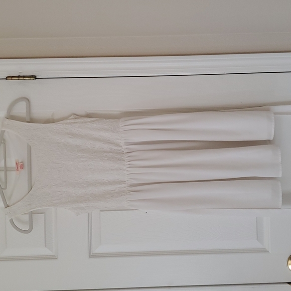 Dress - Picture 1 of 2